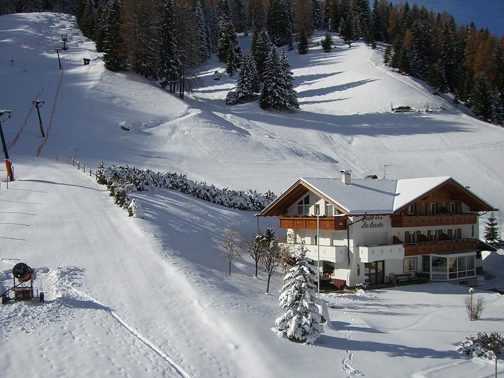Garni Hotel La Bercia directly on the slopes in Selva Gardena Sella Ronda